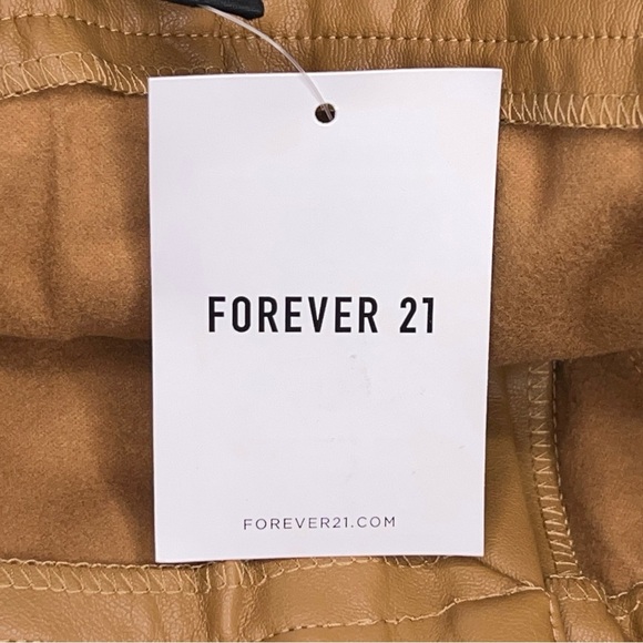 New Medium Fitted Forever 21 Tan Brown Faux Leather Pants Stretch Vegan NWT - Picture 12 of 15